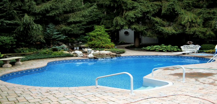 Andressi Pool & Spa, llc The Inground Pool Liner Specialists – Safety Mesh Covers – Spa Service – Rochester, New York – Tel. 585-737-9201